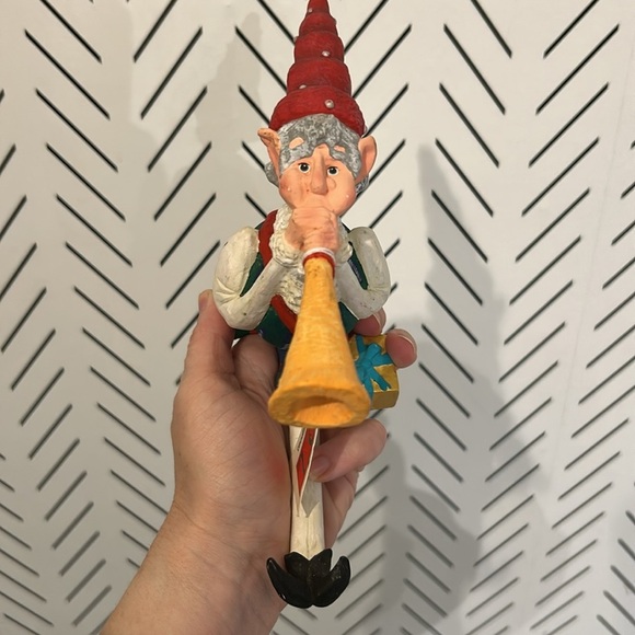 Department 56 Christmas Festive Gnome Trumpet Shelf Sitter 1991 Vintage Holiday - Picture 6 of 9